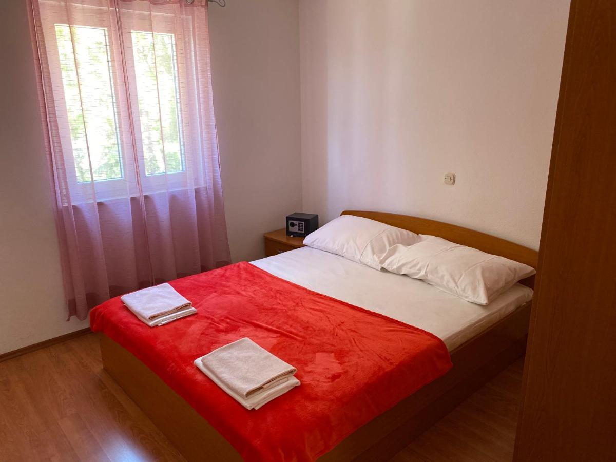 Apartmani Anita Starigrad Paklenica Dış mekan fotoğraf