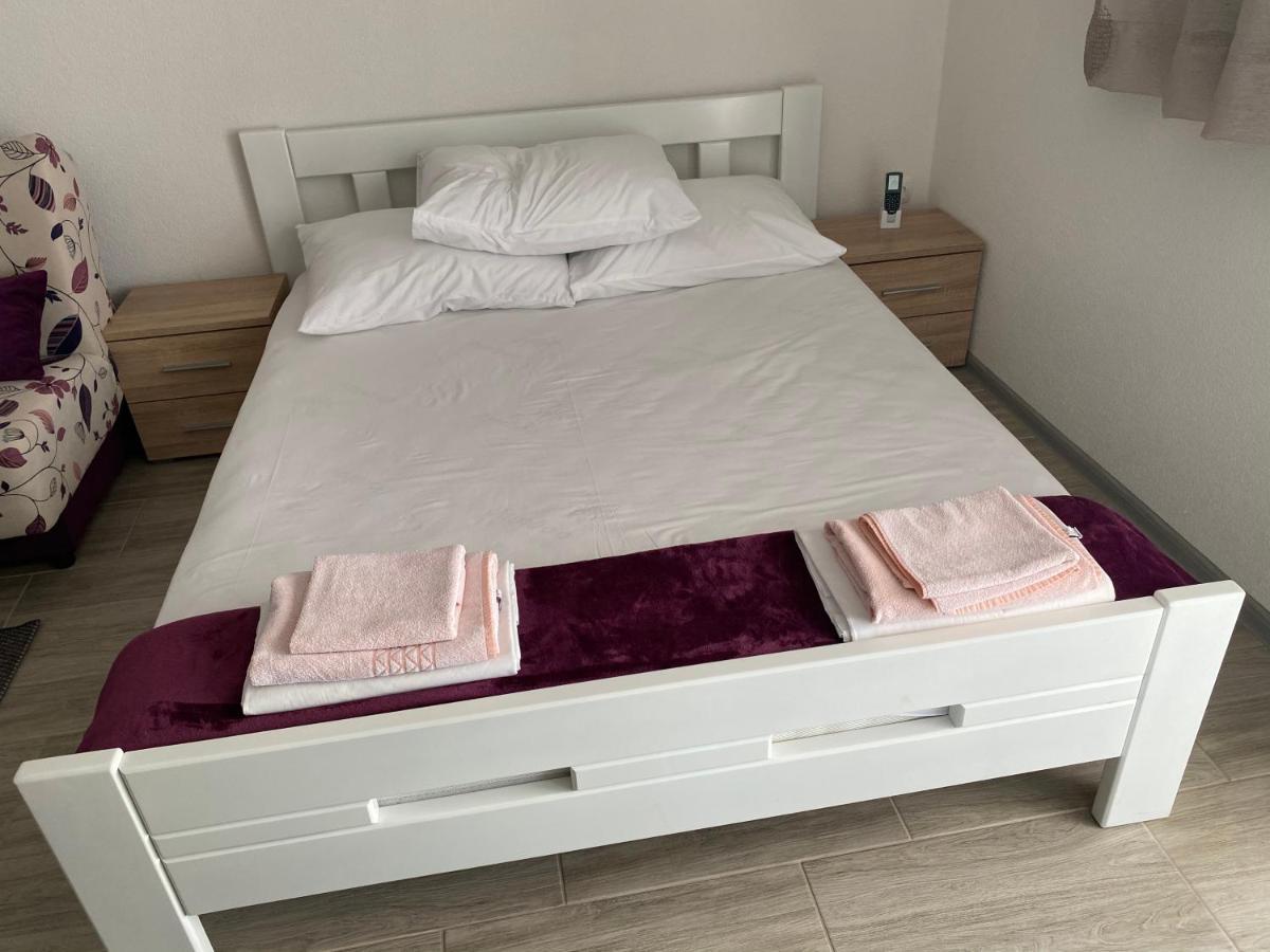 Apartmani Anita Starigrad Paklenica Dış mekan fotoğraf