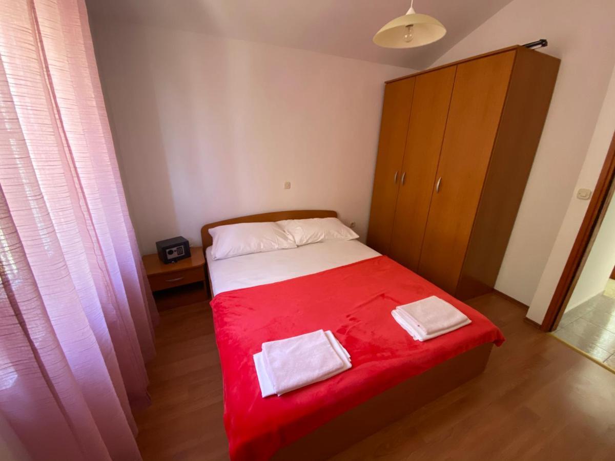 Apartmani Anita Starigrad Paklenica Dış mekan fotoğraf